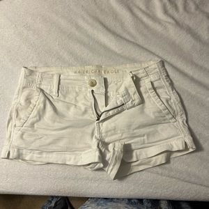 American eagle size 4 white jean shorts